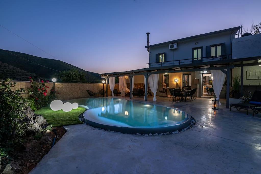 Casa Del Miele, Private Pool, Bbq, Mountain View. Villa Alikianos Exterior photo